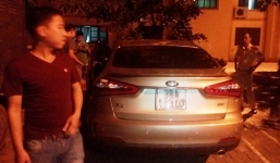 Tài xế đạp chân ga lùi xe chạy trốn đâm CSGT nhập viện