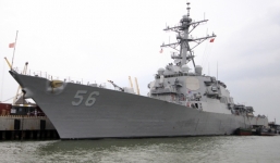 Cận cảnh tàu khu trục mang tên lửa hiện đại của Mỹ thăm Đà Nẵng