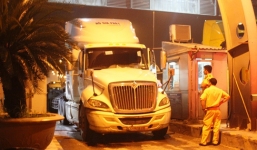 Xe đầu kéo cán chết người rồi bỏ chạy ở Sài Gòn