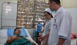 2 CSGT bị nhóm thanh niên ném gạch trọng thương trên đường tuần tra