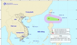 Áp thấp nhiệt đới giật cấp 9 gần Biển Đông
