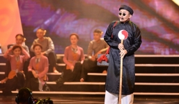 Xuân Hinh 'chửi' Xuân Bắc như hát hay trước hàng nghìn khán giả