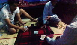 Xã đội trưởng bị kỷ luật sau khi quay clip tố cáo cán bộ đánh bạc