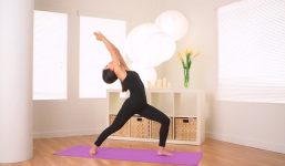 Bộ trưởng Giáo dục Anh muốn đưa yoga vào chương trình học