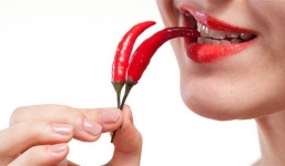 Thói quen ăn cay và những tác hại khôn lường