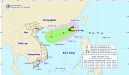 Bão số 6- bão Aere giật cấp 11 diễn biến bất thường trên Biển Đông
