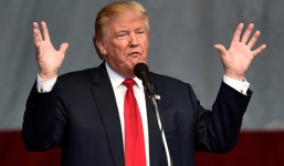 Lộ video Trump nói chuyện 'quan hệ' với phụ nữ có chồng