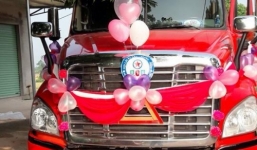 Màn rước dâu bằng container 'độc nhất vô nhị' của chú rể Bắc Giang