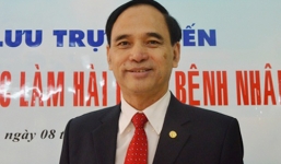 Bộ trưởng Tiến yêu cầu cán bộ bị tố đi hầu đồng làm tường trình