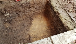 Phát hiện dấu vết lạ tại khu vực tìm kiếm lăng mộ vua Quang Trung