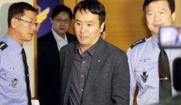 Trung Quốc 'xin' Hàn Quốc bình tĩnh giải quyết vụ tàu cảnh sát bị đâm chìm