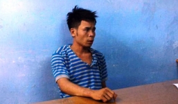 CSGT chặn bắt kẻ trộm SH cố thủ trên xe khách