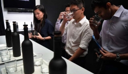 Chai nước sạch đắt nhất Châu Á với giá 28 triệu đồng