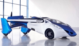 Video: Cận cảnh 'siêu phẩm' ô tô bay sắp xuất hiện