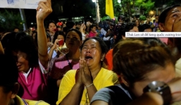 Người dân Thái Lan òa khóc vì quốc vương qua đời