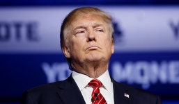 Trump hứa suông vụ quyên góp tiền sau khủng bố 11/9