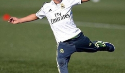 Con trai Ronaldo ghi bàn trong trận ra mắt CLB mới