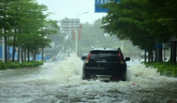 Chùm ảnh: Bão Sarika vừa càn quét đảo Hải Nam, Trung Quốc