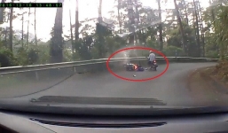 Đổ đèo Tam Đảo bằng xe  ga, cặp đôi lao xuống vực