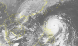 Siêu bão Haima giật trên cấp 17, di chuyển thần tốc vào Biển Đông