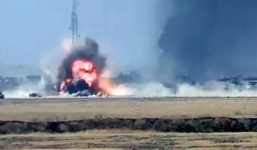 Video: Xe bom IS lao vào đoàn thiết giáp Iraq, 70 binh sĩ thiệt mạng