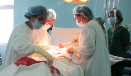 Cứu sống sản phụ bị vỡ thai ngoài tử cung