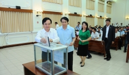 Các trường ĐH, Bộ GD-ĐT ủng hộ miền Trung hơn 750 triệu đồng