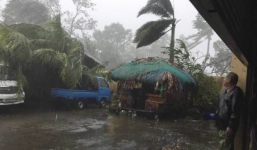 Siêu bão Haima đổ bộ, miền bắc Philippines xác xơ