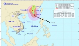 Bão số 8- bão Haima giật cấp 16 đang quần thảo Biển Đông