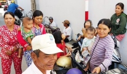 Người trúng xổ số 92 tỷ đồng phát quà từ thiện