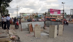 Chạy đón xe buýt, người đàn ông lọt hố ga tử vong ở Sài Gòn