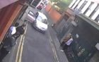Video: Trộm xe hung hăng tấn công chủ xe