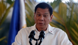 Duterte: Mỹ đừng đối xử với Philippines như “con chó bị xích”