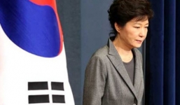 Tổng thống Hàn Quốc cúi đầu xin lỗi người dân trên truyền hình