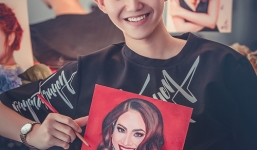 Nam sinh 16 tuổi vẽ truyền thần được báo Mỹ ca ngợi