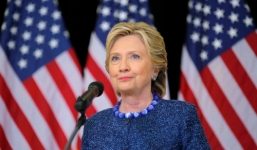 FBI tái điều tra Clinton ngay trước thềm bầu cử