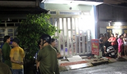 Thi thể nữ chủ tiệm tạp hóa trong nhà vệ sinh