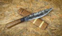 Nam sinh lớp 8 dùng dao truy sát thầy giáo ở Nghệ An