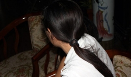 Trộm clip 'nóng' của bạn gái rồi nhiều lần tống tiền