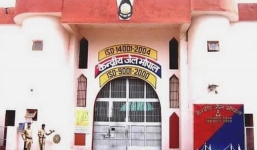 Cảnh sát truy lùng tội phạm giết giám thị vượt ngục