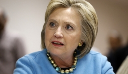 Đánh giá tiêu cực đối với Clinton cao hơn Trump