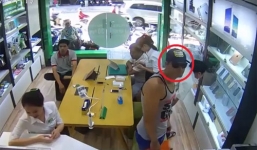 Hotboy Tây và chiêu ăn cắp iPhone 6 Plus nhanh như chớp ở Sài Gòn