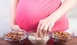 5 loại hạt lợi sữa các mẹ nên biết