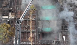 Vụ cháy quán karaoke: Có bình cứu hỏa nhưng không biết cách sử dụng