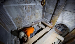 Khám phá bất ngờ bên trong mộ chúa Jesus