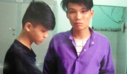 Cô gái trẻ truy đuổi 2 tên cướp trên phố như phim hành động