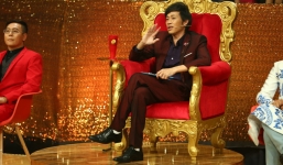 Hoài Linh thề độc với Tổ nghiệp khi làm giám khảo Cười xuyên Việt