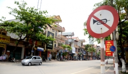 Bấm còi sau 22 giờ, bật đèn pha trong đêm bị phạt cả triệu đồng