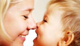 Rộ mốt làm đồ lưu niệm độc đáo từ dây rốn của con