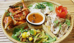 Địa điểm ăn uống có phòng riêng yên tĩnh, lãng mạn.